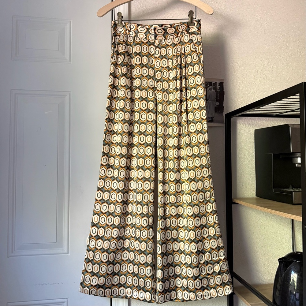 VEILED COLLECTION multicolor geo print satin wide leg cropped trousers pants